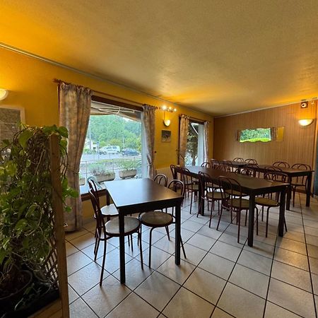 Symp'Hotel Nivolas-Vermelle Zewnętrze zdjęcie