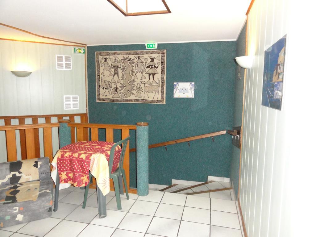 Symp'Hotel Nivolas-Vermelle Zewnętrze zdjęcie