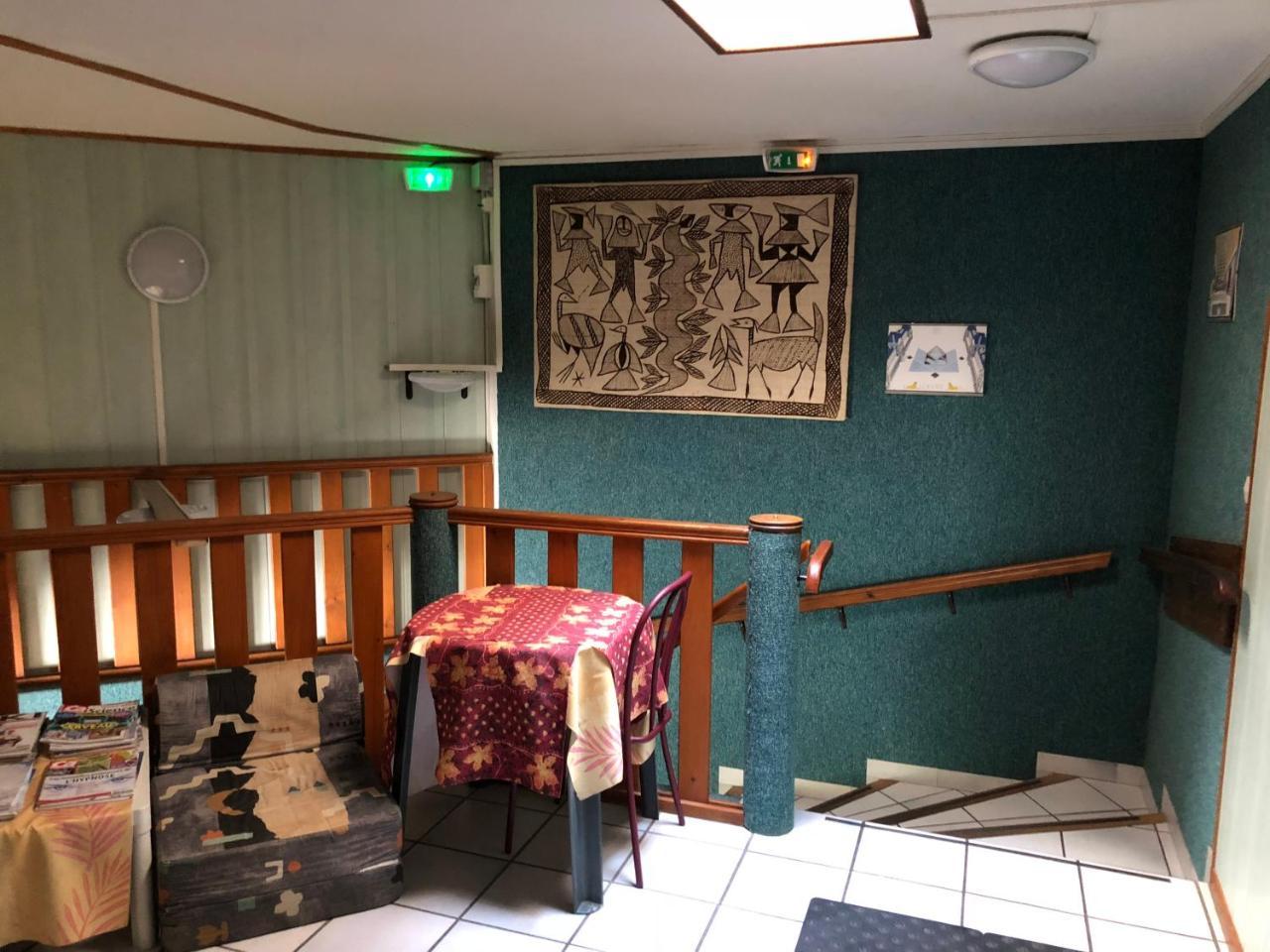 Symp'Hotel Nivolas-Vermelle Zewnętrze zdjęcie